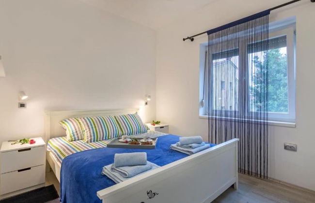 Pula Modern and Bright Apartments With Terrace and Garden - Photo 2