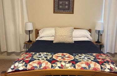 Hillside Haven Hot Tub & Stunning Mountain View - Foto 21