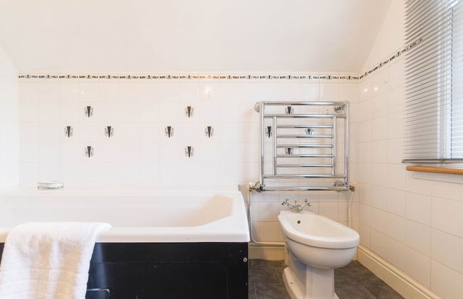 HOLIDAY HOME OF THE MONTH Finchley Sleeps 4 - Foto 17