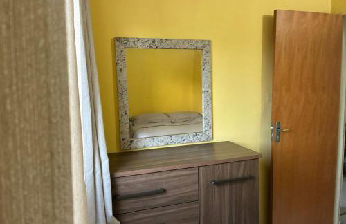 Proximo ao Shopping e Aeroporto 2 Quartos com Ar e TV a Cabo - Photo 7