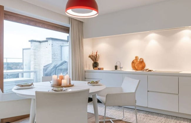 Modern Apartment With Terraces and Parking - Photo 15