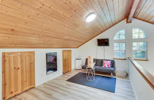 Crestline Home with Deck Less Than 2 Mi to Lake Gregory! - Foto 17