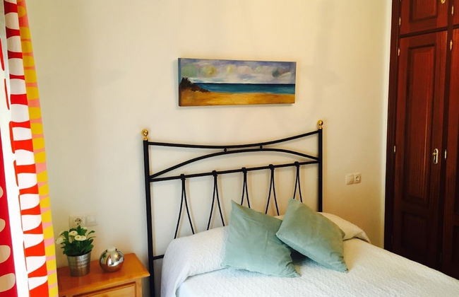 Apartamentos El Burgo - Photo 2