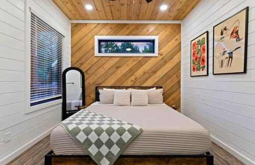 Luxury Winter Cabin! Hot Tub - Fire Pit - Decks - Game Room - Foto 13