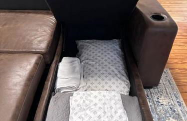 Urban Bloom King Bed 2TVs Free Parking Museums - Foto 6