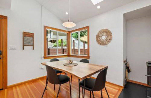 Redwood Oasis - Luxe Santa Cruz Cabin with Hot Tub - Foto 7