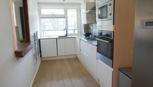 Abbey Road 4 Bed Home - Garden, Parking, Sleeps 11 - Foto 4