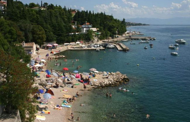 Charming Home With Swimming Pool and Beautiful Covered Terrace - Foto 33