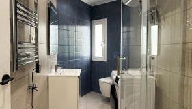 109 - Beachside Renovated 1BR apt 5 min from Beach - Photo 4