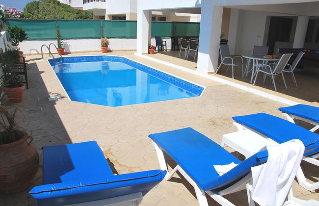 Villa Only 50m To The Sea, Sleeps 12, Polis - Foto 41