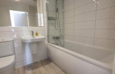 Lovely home close to City Center & Rail Station - Foto 5