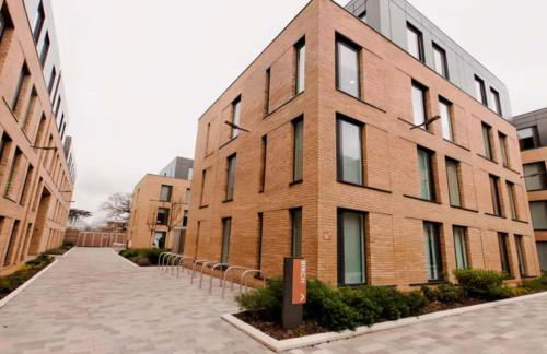 For Students Only Hox Park Egham - Foto 1