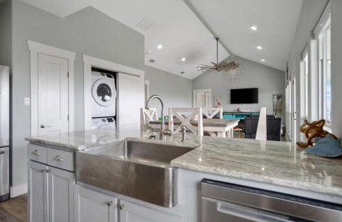 King Bed, Fireplace. Sleeps 8 - Foto 13