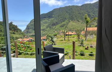 The Green Valley House - Photo 3