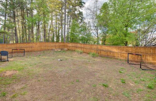 4 Mi to Airport: Atlanta Home w/ Deck & Hot Tub - Foto 31
