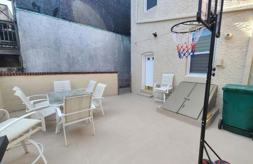 Arctic House- Walk to the Casinos, Outlets & More! - Foto 46