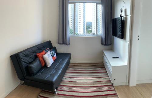 505 - Apartamento Lindo, amplo e decorado, mobiliario moderno, cozinha completa com utensílios , Excelente vista da cidade e localização privelegiada no bairro Bigorrilho proxímo de shopping e parques - Photo 6