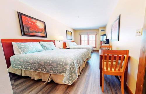 Lux Stay USA Ballhooter Twin Gables Ski-InOut Hot Tub - Foto 42