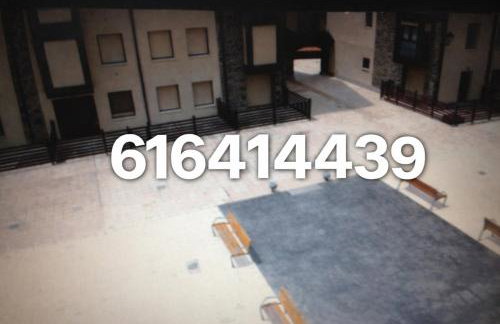 BIESCAS Todas las comodidades y más GAS, GARAJE , TRASTERO, CENTRO, WIFI, - Foto 2