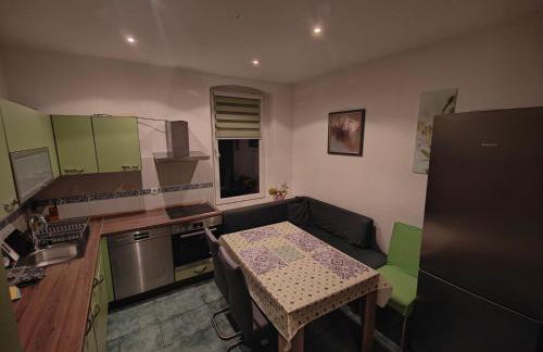 Citywohnung Merseburg - Geräumige Unterkunft ideal für Arbeit & Freizeit - Foto 7