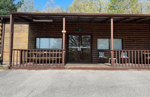Adjoining Cabin #7B on Patoka Lake in Southern Indiana - Foto 1