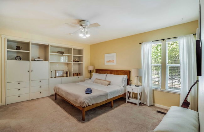 León by Avantstay Private Breathtaking Character Cottage w/ Pool & Hot Tub - Foto 4