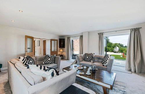 Fairvale House - Photo 31