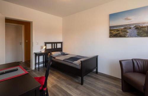 Gästehaus Olympia Wilhelmshaven - Moderne Einzelzimmer mit eigenem Bad für Monteure - Foto 2