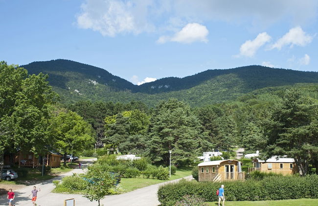 Huttopia Divonne - Foto 1