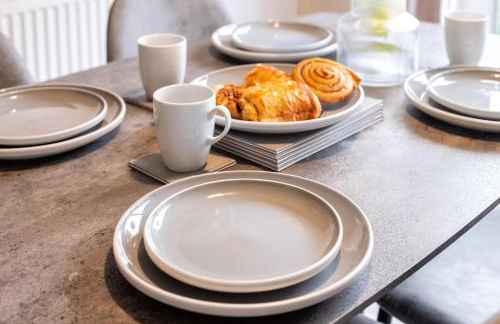 Stylish & Convenient 3 Bedroom House - Perfect for Contractors and Leisure Guests - Sleeps up to 5 - Foto 22