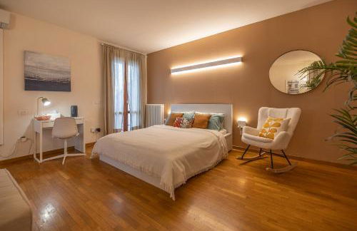 ComfortHouse Netflix, Prime, WiFi, TV, Balcony - Foto 13