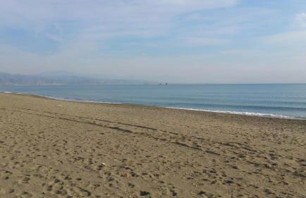 Sandy Playa Golf Málaga con Parking - Photo 3