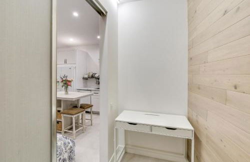 9 Mi to Dodger Stadium! East LA Studio with Patio - Foto 17