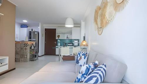 Apartamento Cond Pé na Areia com Varanda - Foto 4