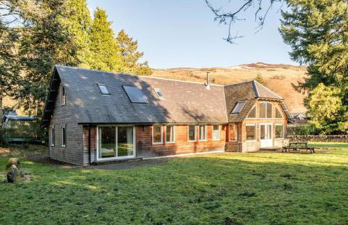 Scenic Oaklodge with wood burner - Photo 38