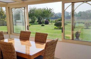 Gîte "Au P'tit Tourois" de plain-pied tout confort avec véranda proche d'Omaha Beach et de Bayeux accueillant les animaux - Foto 11