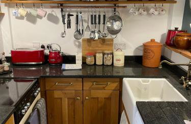 The Old Scullery - Photo 6