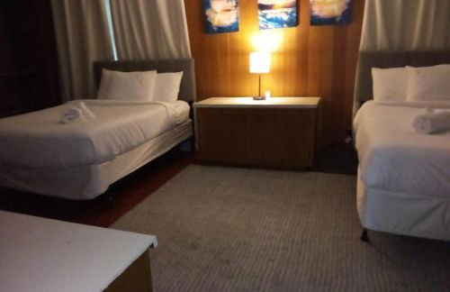 Midcentury Modern - Pool & Hot tub - Retro Retreat - Foto 63