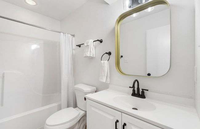 Tranquil Woods Retreat Branson - Photo 20