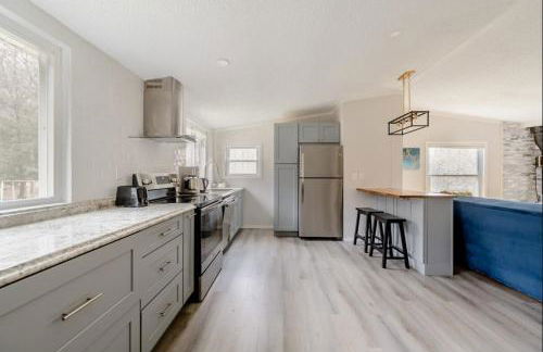 EV Serene Modern Cozy Waterfront Fireplace Cottage - Foto 9