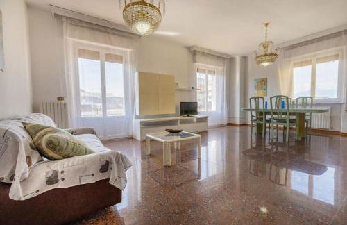 Il lupo e la volpe - parcheggio gratis - Foto 1