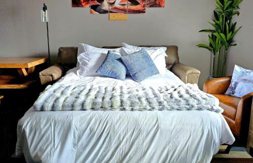 3Bd, King, Brkfst, Large TVs, WD, Sleeps 11, BBQ - Foto 8