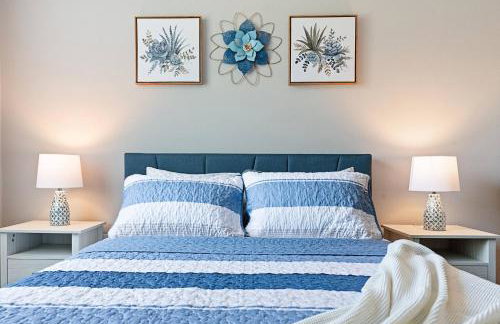 5-Star Irvine | Luxe 2BR w/ Pool, Gym & Parking - Foto 7