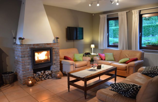Modern Holiday Home in Stavelot With Fireplace - Photo 12