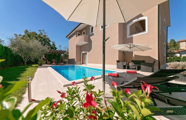 Charming 6-bed Villa in Vižinada - Foto 1