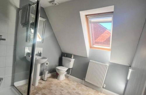 2-Bed House - Sleeps 6 - Garden Parking Wifi - Foto 14