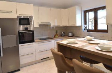 Villa Muskatel KRK -with heated covered pool - Photo 76