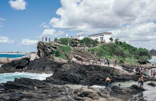 Loft c varanda e localizacao ideal a 650m da praia - Photo 1