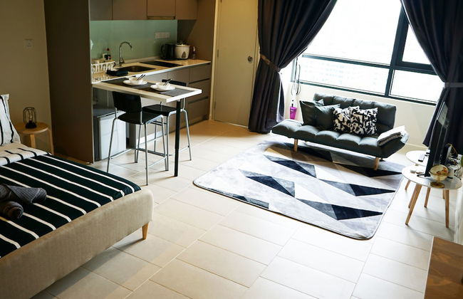 Tamarind Suites by Superhost Management - Photo 24