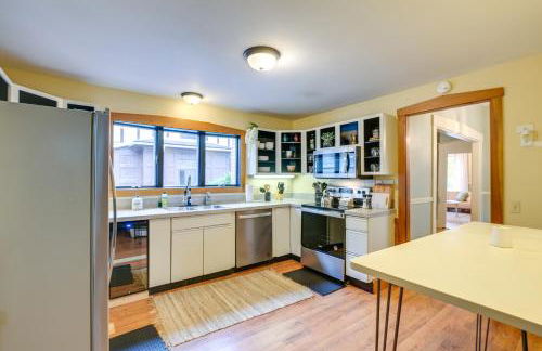 Charming Bangor Home with Deck Less Than 1 Mi to Downtown - Foto 8